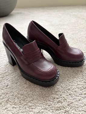 L'INTERVALLE Burgundy Chunky Heel Loafer Pumps